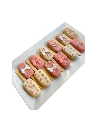PALETAS RELLENAS DE TORTA HUMEDA x6