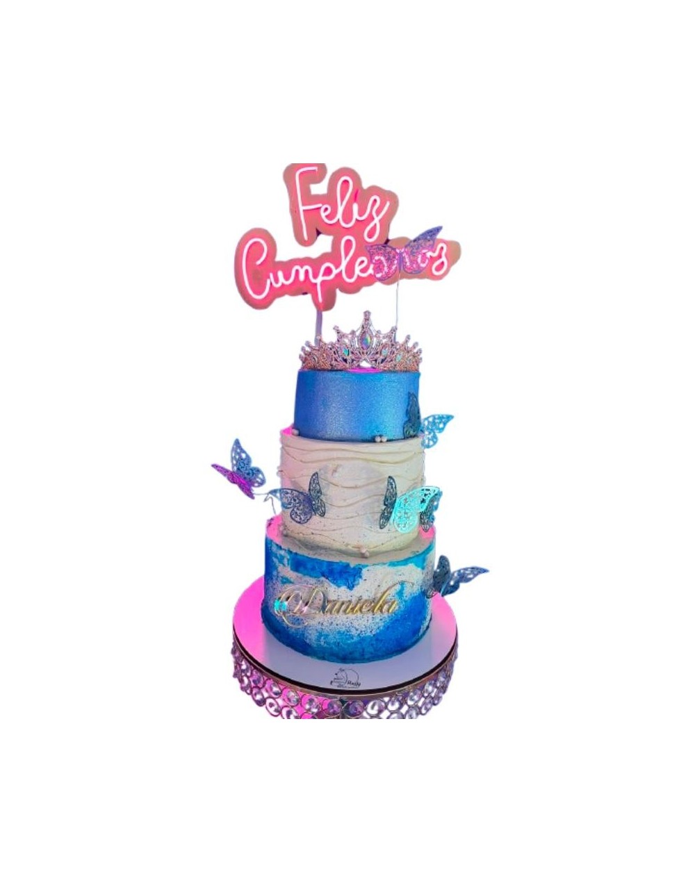 TORTA DECORADA DE 3 PISOS