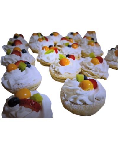 Canastas de frutas en base de hojaldre