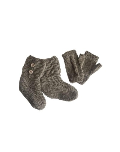 Conjunto mitones y boticas de casa