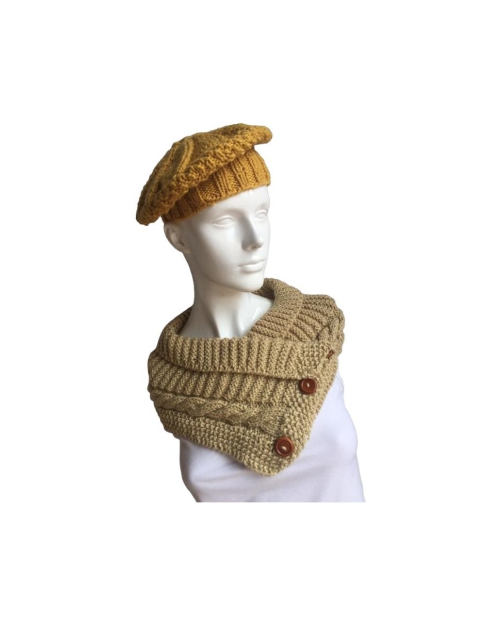 Boina y cuello  tejidos