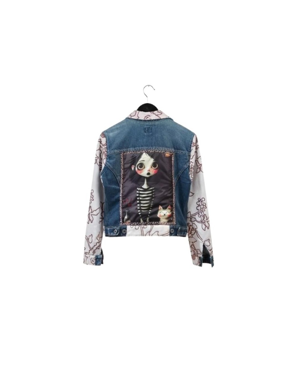 CHAQUETA DE JEAN REDISEÑADA