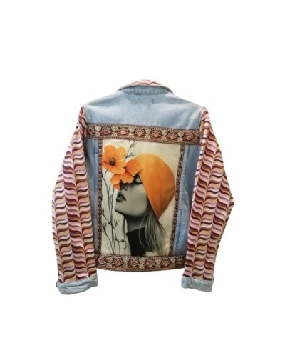 CHAQUETA DE JEAN REDISEÑADA