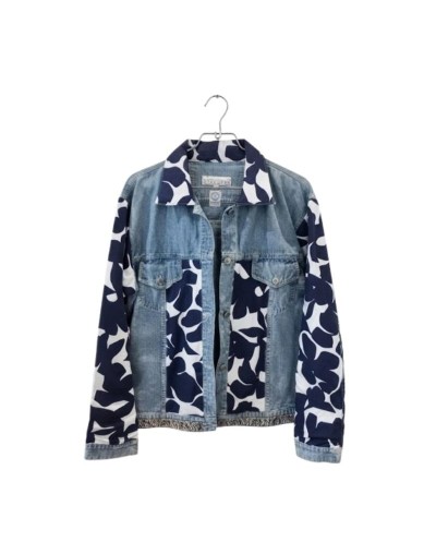 CHAQUETA DE JEAN REDISEÑADA