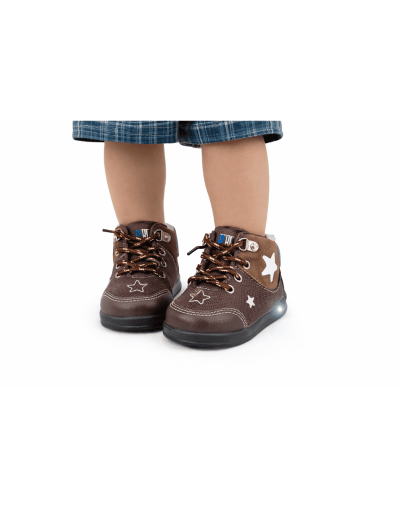 2381 Botas Outdoor Niño Color Cafe