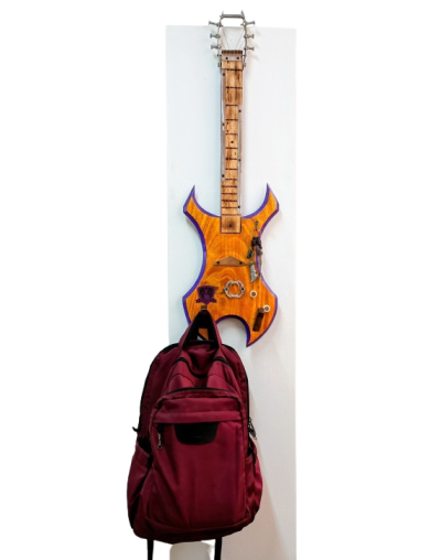 Guitarra Escultórica "Resonancias Recuperadas" - Fuego y Madera