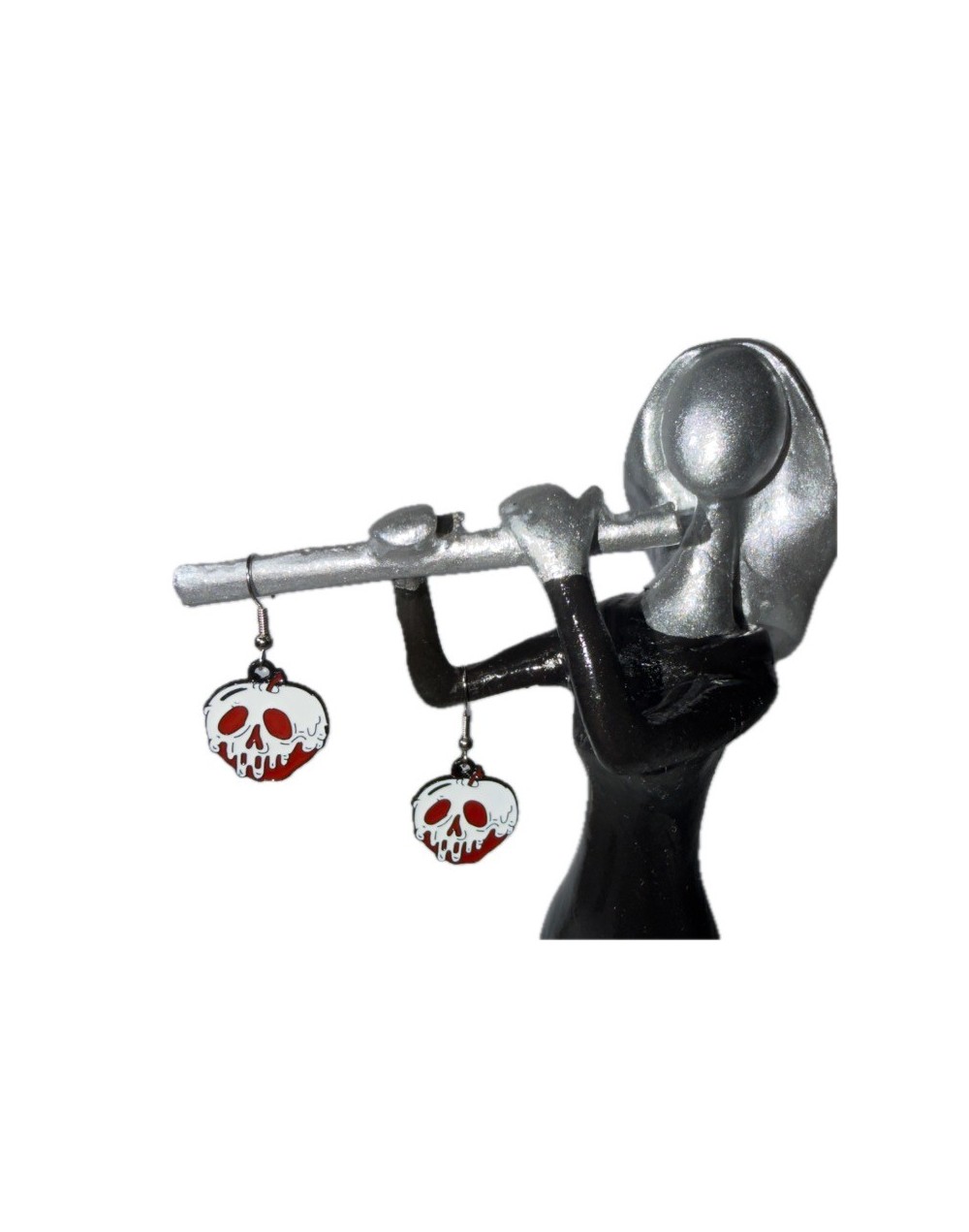 ARETES EN FANTASIA  MANZANA ENVENENADA