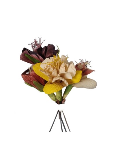 Flores en hoja de maíz