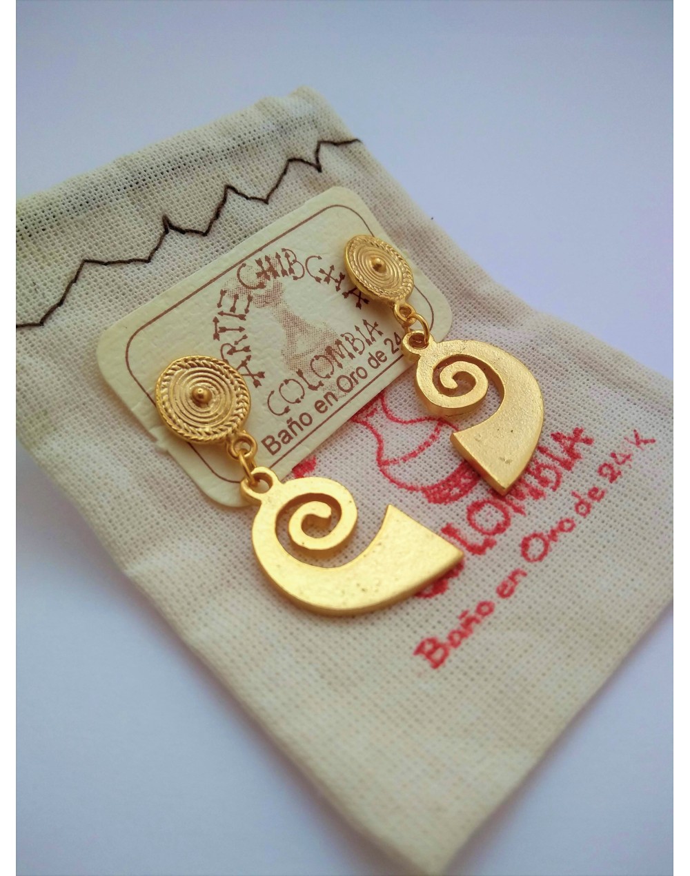 Arete colgante Espiral Muisca