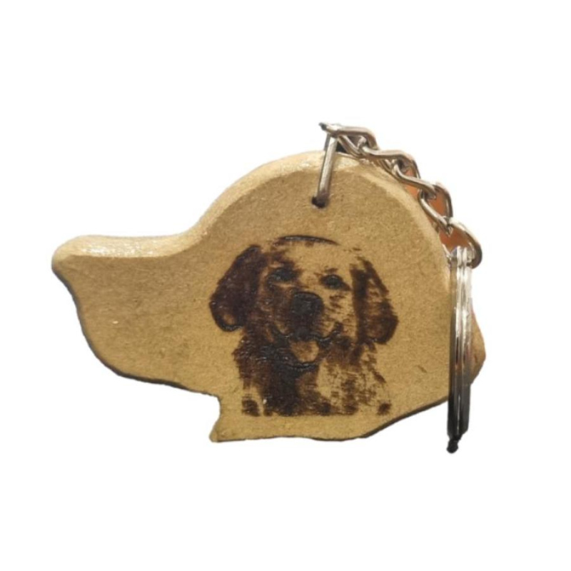 Llavero en madera forma de perro personalizado