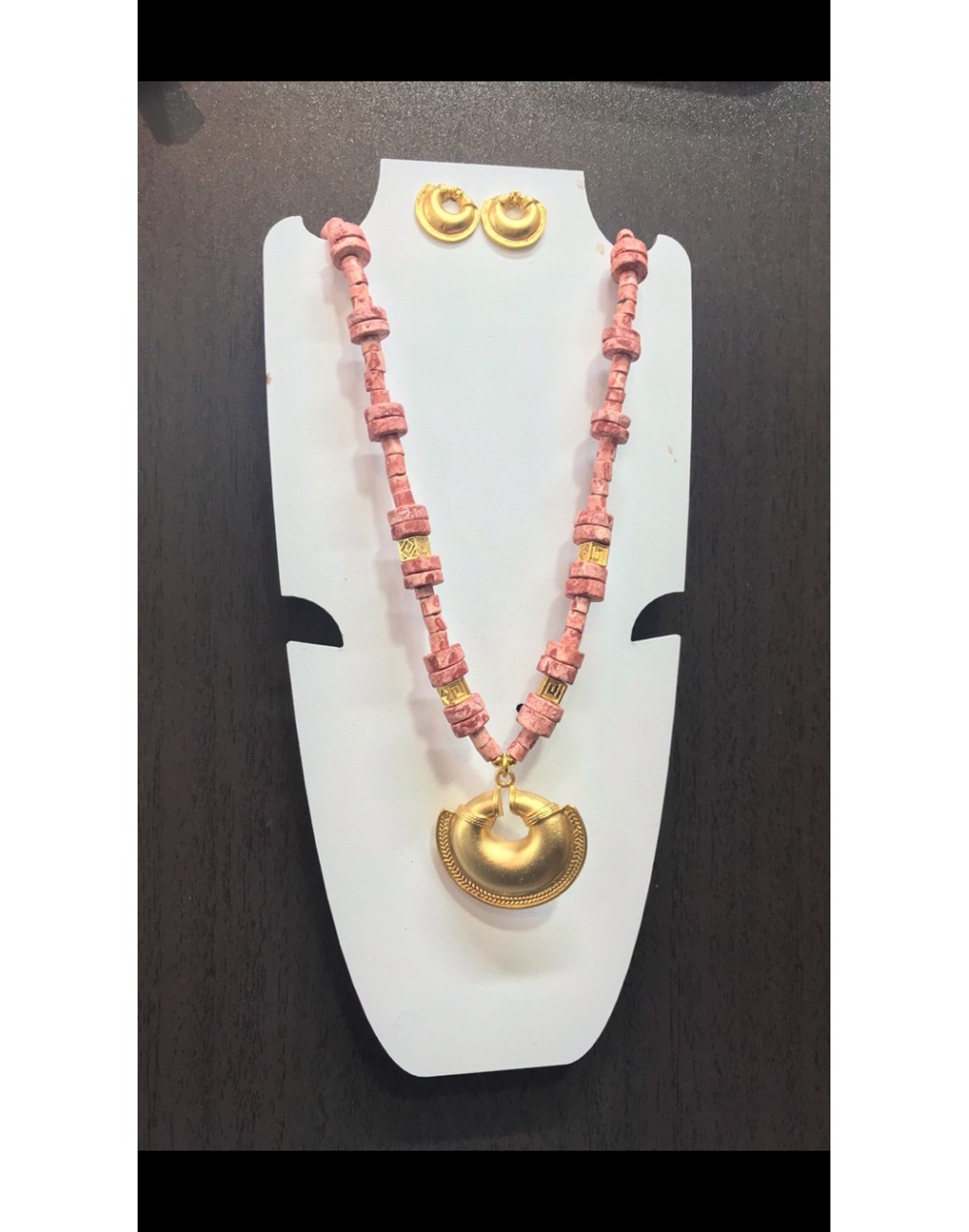 Collar cerámica rojizo nariguera con aretes