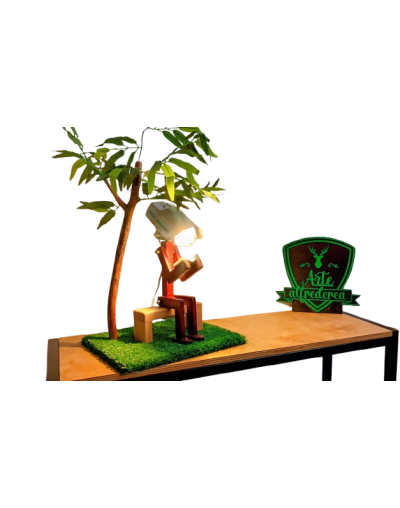Ecodiseño de autor Colección: De la Basura a la Luz Pieza Obra Única: Otro Mundo 