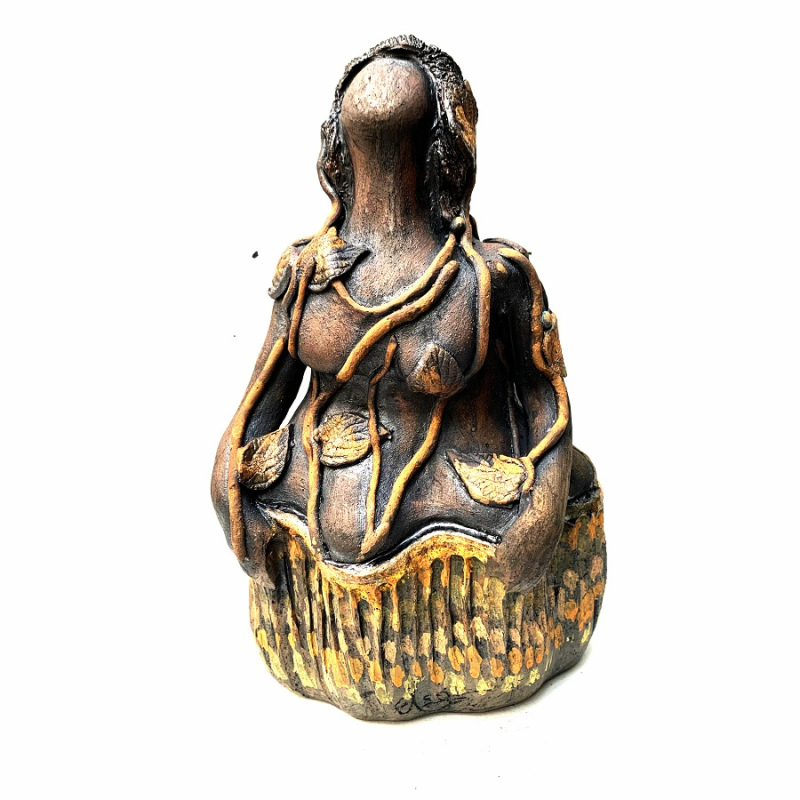 Escultura vasija mujer la otra piel 1
