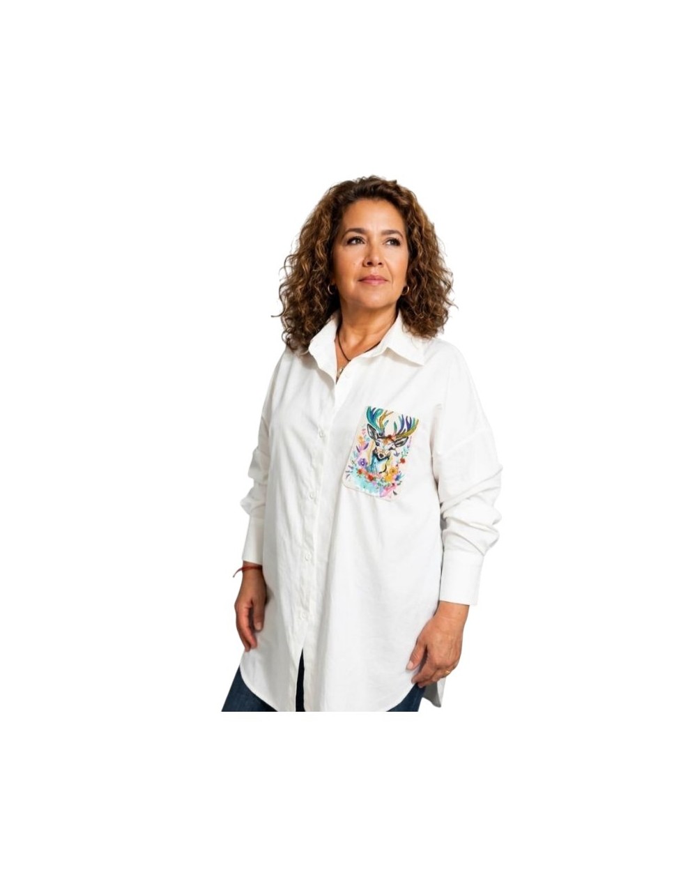 Blusa blanca con diseño en cuero residual