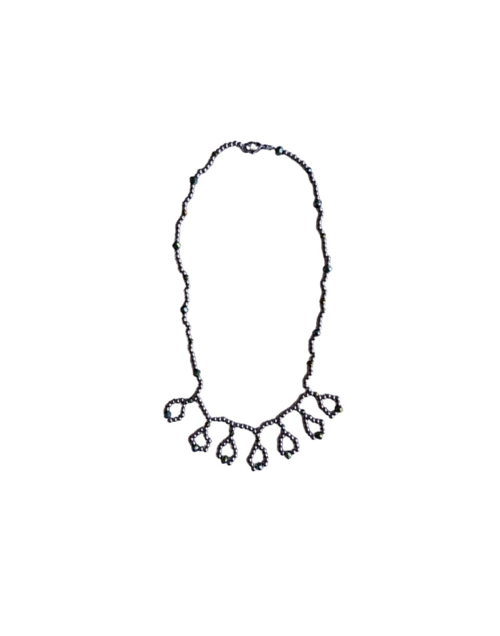 Collar Lágrimas Balines Plateados y Muranos Verdes 