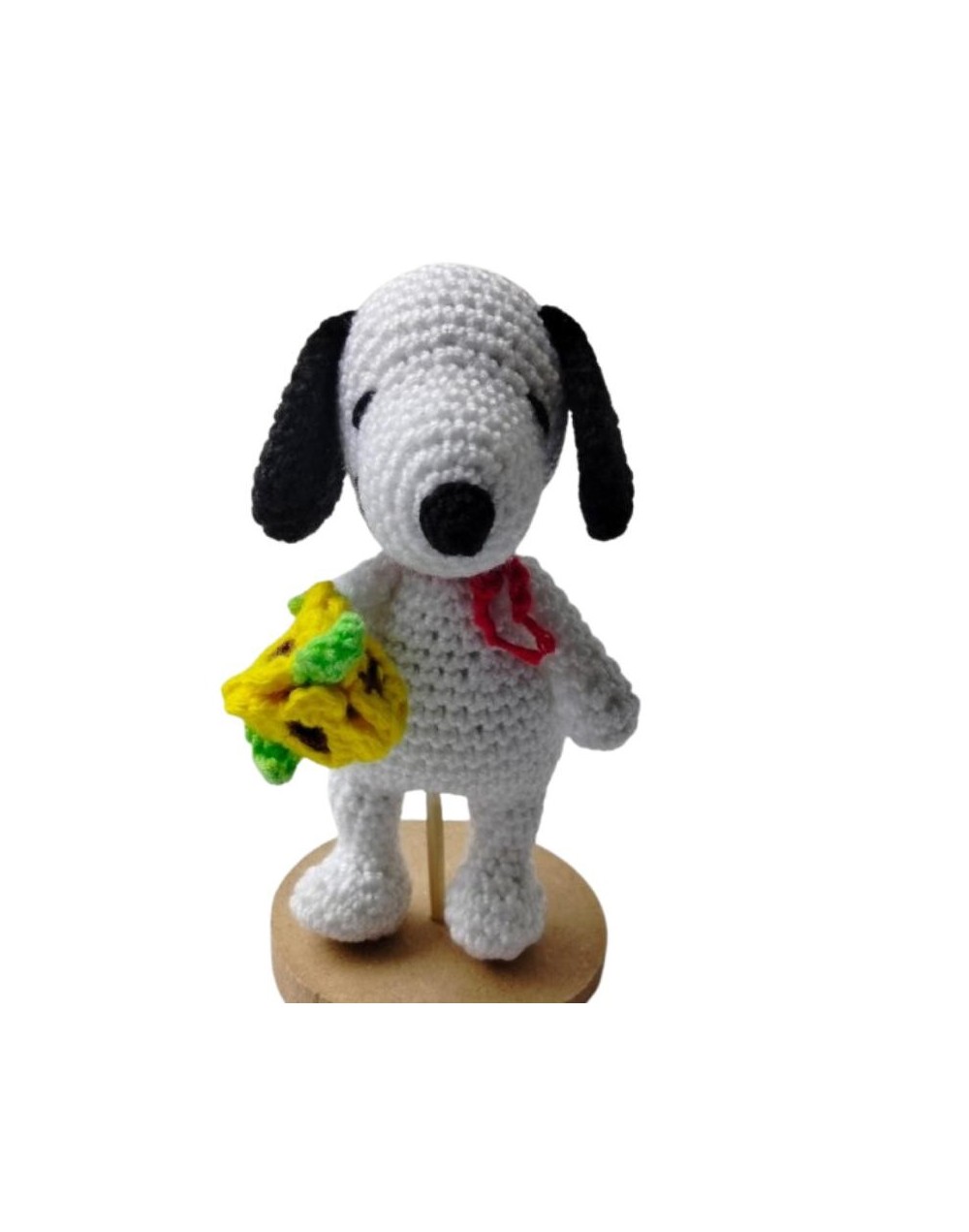 Amigurumi Snoopy con ramode flores