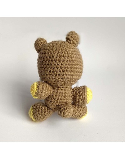 Mini oso tejido amigurumi