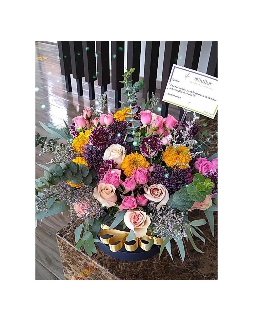 Arreglo tropical caja cilindrica