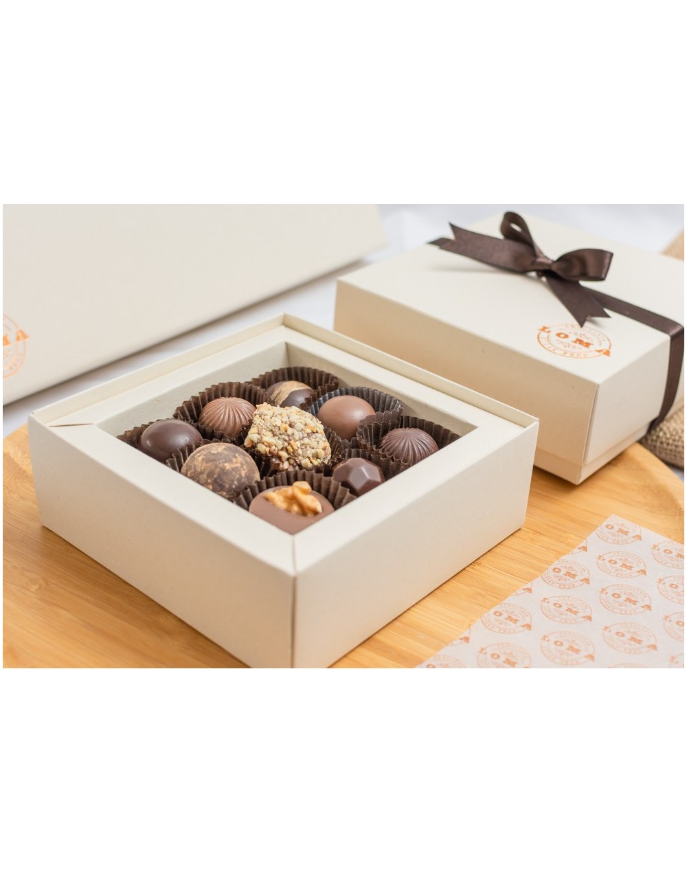 Caja x9