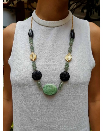 Collar largo con cuentas africanas y semipreciosa 