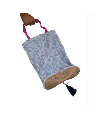 Bolsa plegable arabescos blanca