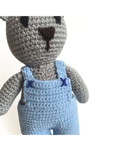 Oso con overol amigurumi tejido