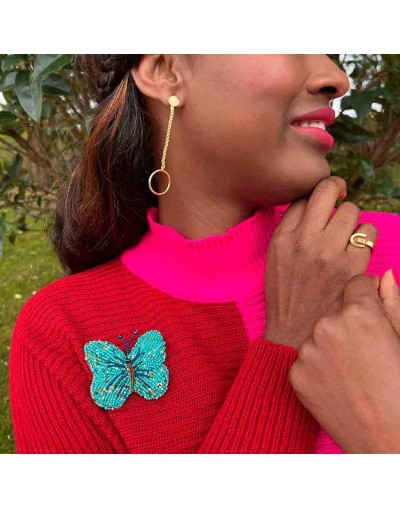 Broche mariposa turquesa bordado a mano