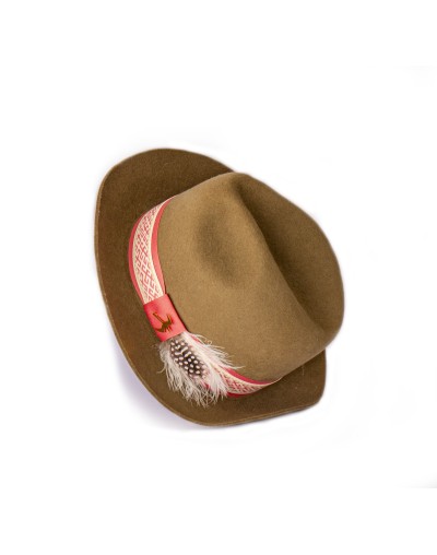 Sombrero Monarca broche gaviota Ana Martin