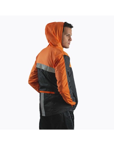 Chaqueta deportiva rompevientos con forro interno naranja