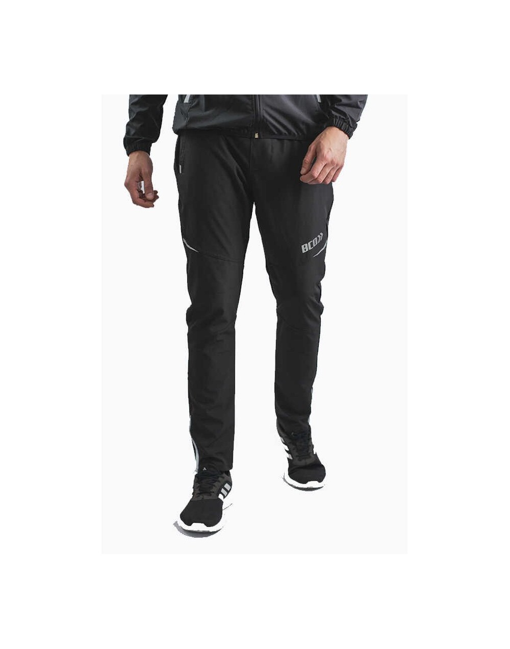 Pantalón deportivo cortavientos hombre multideporte negro