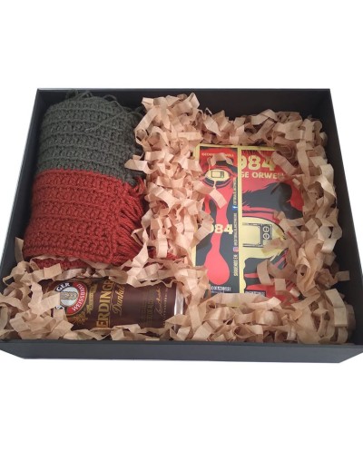 Bufanda  libro  cerveza