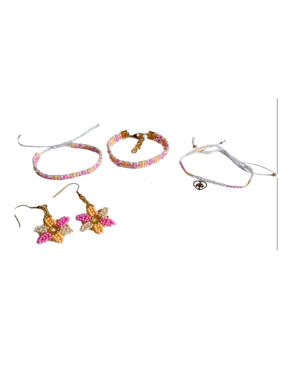 Set de pulseras con aretes
