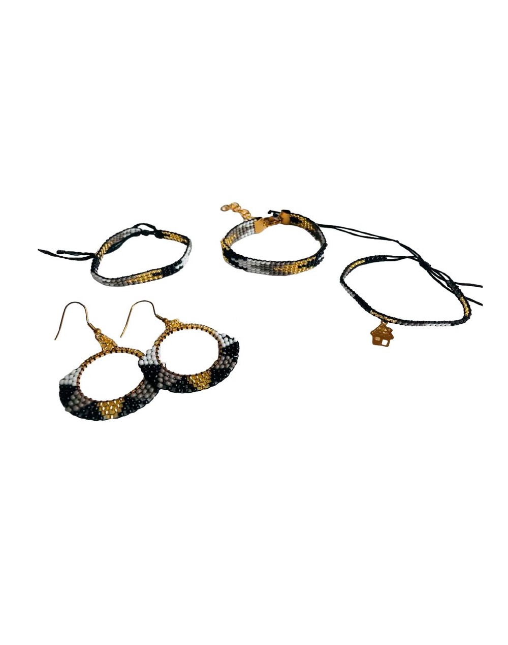 Set de pulseras con aretes