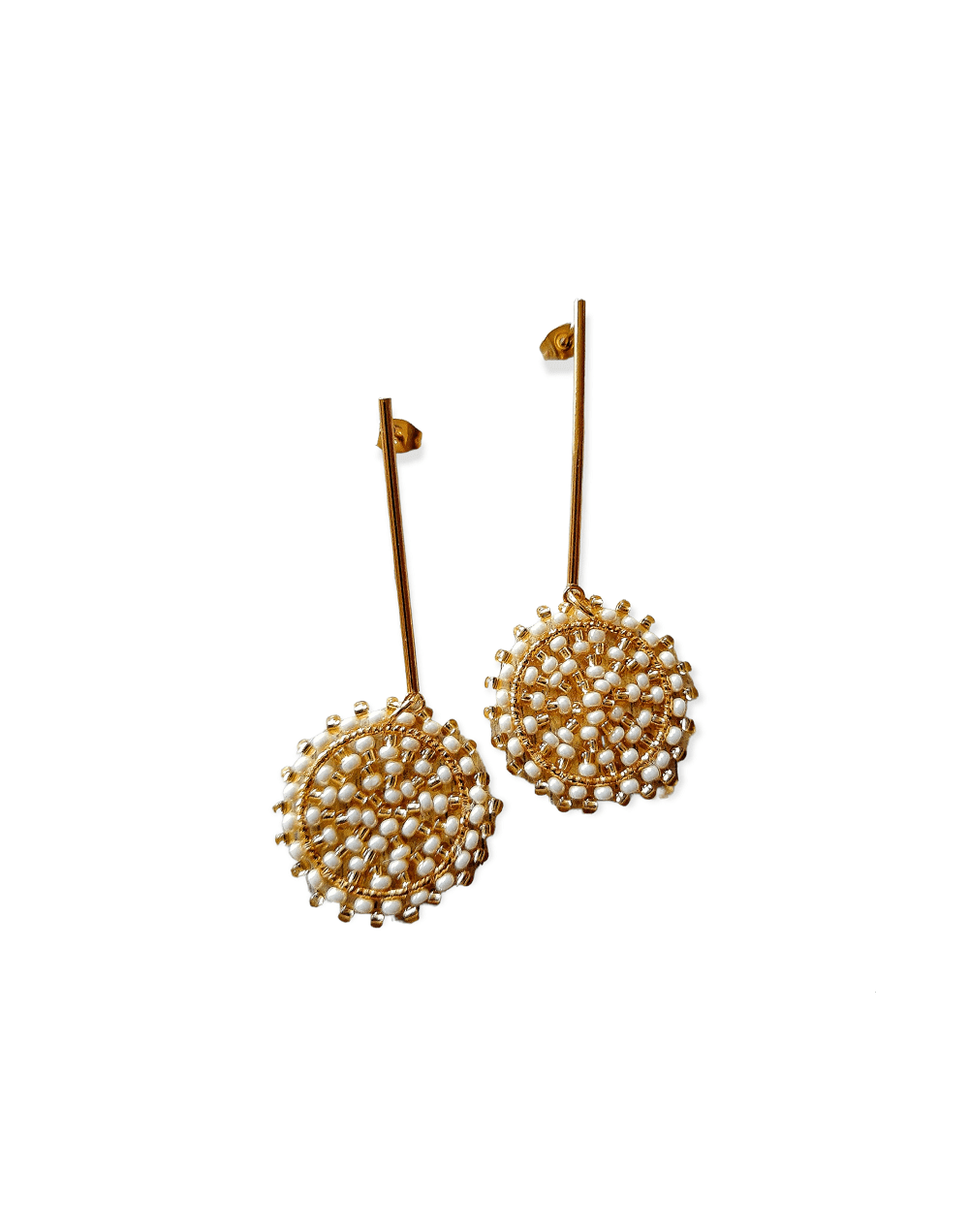 Aretes tejidos en mostacilla