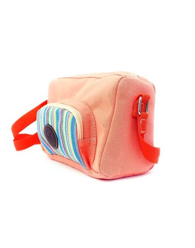 Cross body salmon