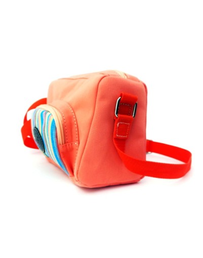 Cross body salmon