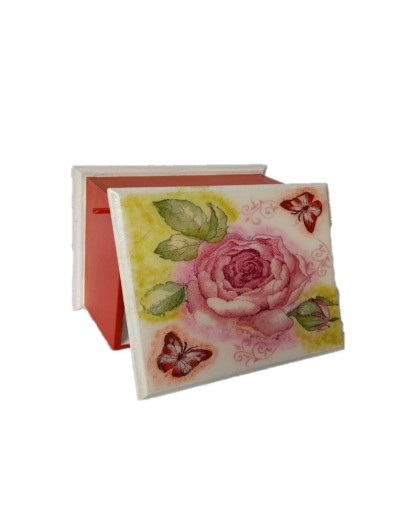 Caja rosa rosada