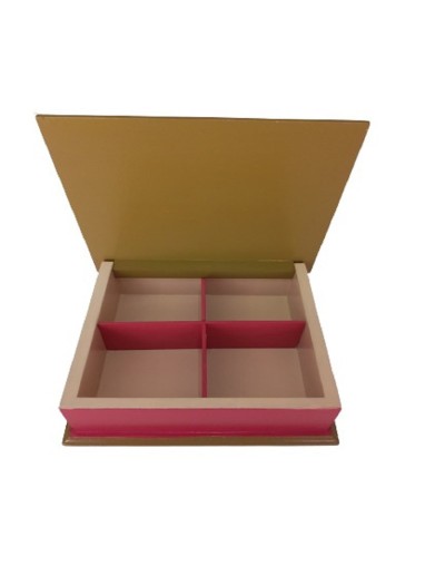 Caja cuatro divisiones de vino