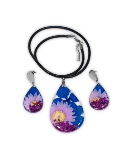 Set collar y aretes flores naturales  elegante