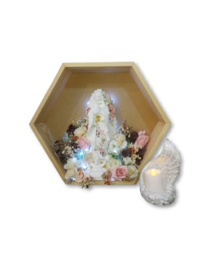 Repisa con virgen
