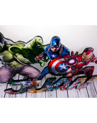 Nombre en madera The Avangers  Viverarte