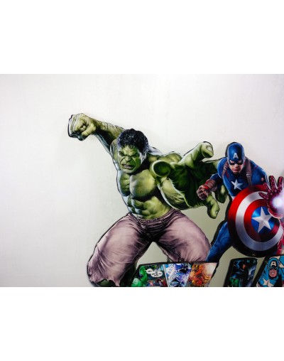 Nombre en madera The Avangers  Viverarte