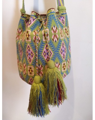 MOCHILA VERDE MANZANA ROSADA Y UVA 