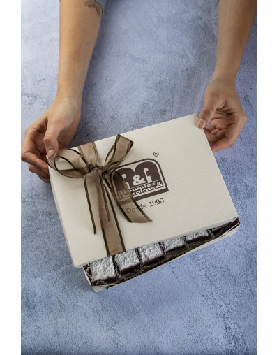 Caja mini brownies x 12 unidades