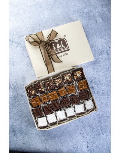 Caja mini brownies x 12 unidades
