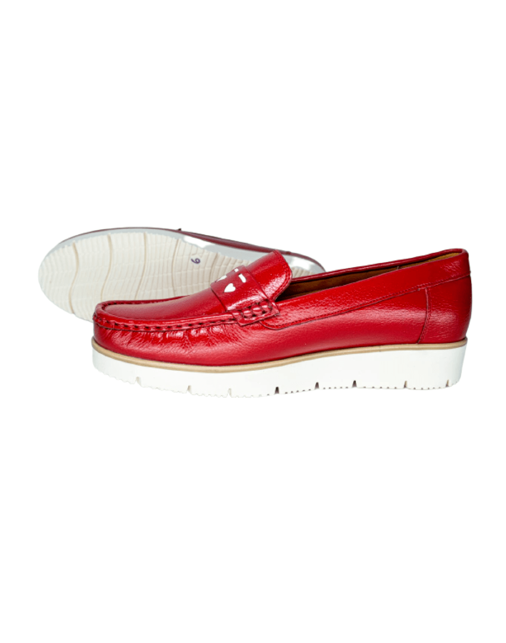 Zapato mocasín en cuero rojo