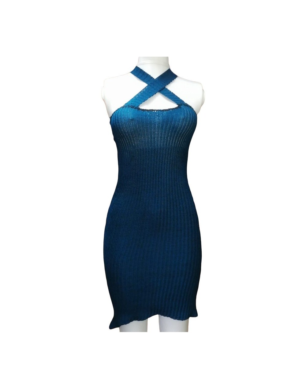 Vestido escotado en cruz