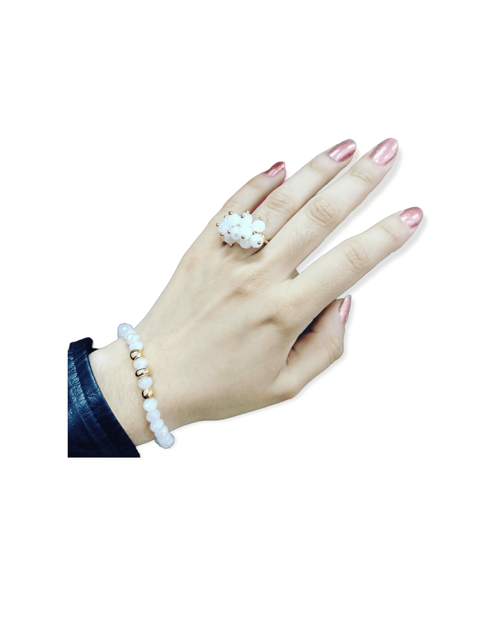 Juego de anillo en plata y pulsera decorado en murano blanco con detalles en acero dorado