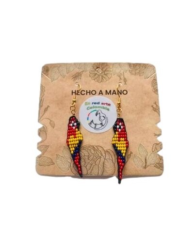 Aretes guacamayas