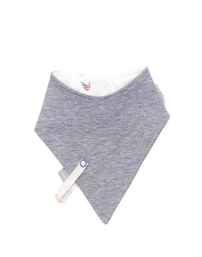 Babero gris vientos